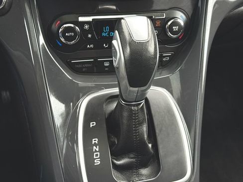 Used 2013 Ford Escape Titanium w/ Parking Technology Pkg AWD/4WD image 16