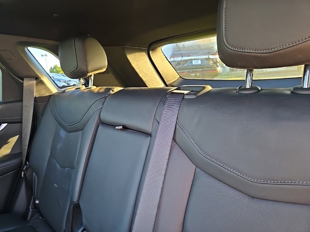 Used 2020 Cadillac XT5 Premium Luxury AWD/4WD image 39