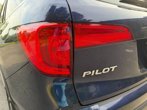 Used 2016 Honda Pilot Elite image 55