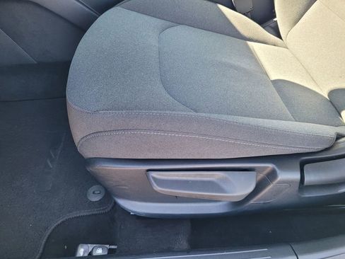 Used 2025 Kia K4 FWD image 28