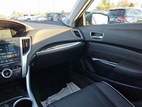 Used 2018 Acura TLX V6 SH-AWD w/ Advance Package image 16