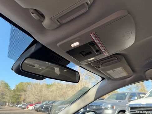 Used 2025 Toyota Camry LE image 24