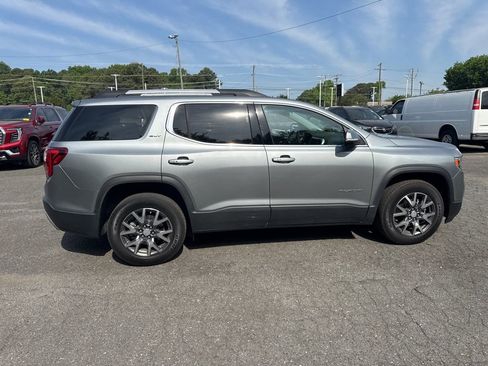 Certified 2023 GMC Acadia SLT w/ LPO, Floor Liner Package FWD image 8