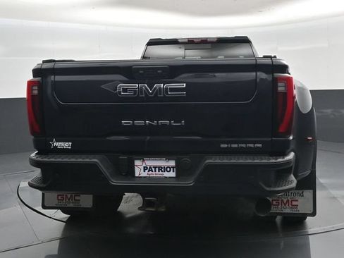 Used 2024 GMC Sierra 3500 Denali Ultimate AWD/4WD image 30