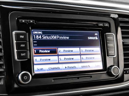 Used 2014 Volkswagen Beetle GSR image 27