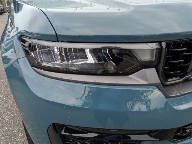 New 2026 Jeep Grand Cherokee Limited AWD/4WD image 9