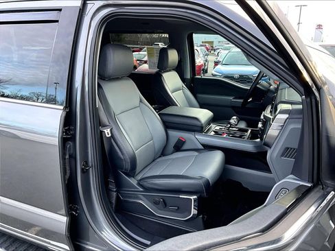 Used 2023 Ford F150 Lariat w/ Max Trailer Tow Package image 11