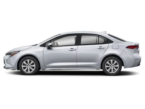 Used 2026 Toyota Corolla LE FWD image 4