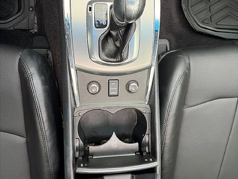 Used 2012 INFINITI G37 x Sedan w/ Premium Pkg AWD/4WD image 22