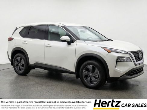 Used 2025 Nissan Rogue SV image 1