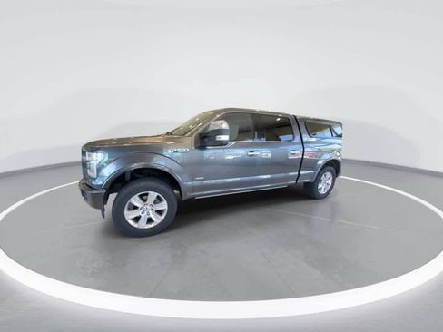 Used 2017 Ford F150 Platinum w/ Equipment Group 701A Luxury AWD/4WD image 4