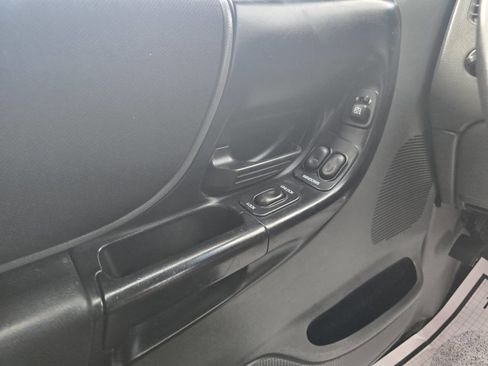 Used 2006 Ford Ranger XLT image 44