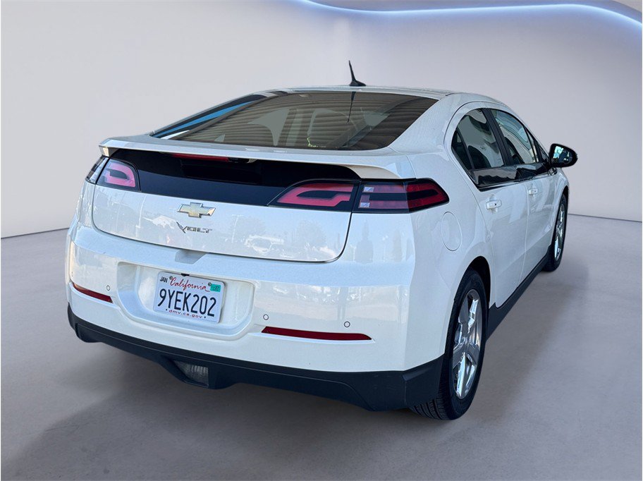 Used 2013 Chevrolet Volt Premium w/ Premium Trim Package FWD image 6