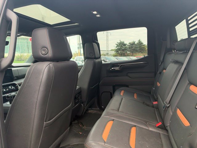Used 2024 GMC Sierra 1500 AT4 w/ Technology Package AWD/4WD image 17