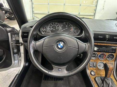 Used 2001 BMW Z3 3.0i RWD image 16