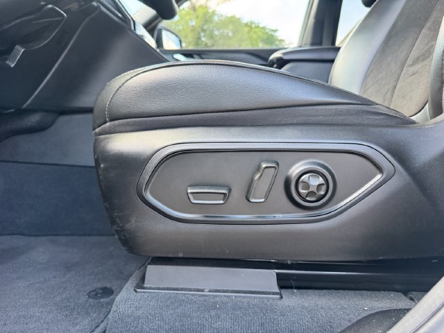 Used 2023 Jeep Grand Cherokee Altitude AWD/4WD image 31
