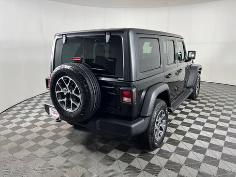 Used 2026 Jeep Wrangler Unlimited Sport AWD/4WD image 8