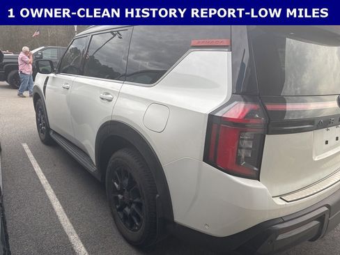 Used 2025 Nissan Armada PRO-4X image 2