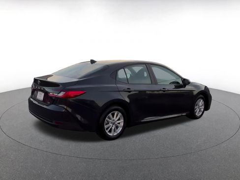 Used 2025 Toyota Camry LE image 15