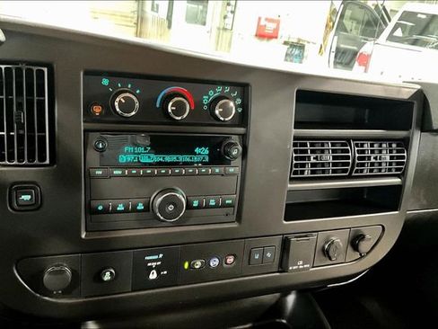 Used 2021 Chevrolet Express 2500 LT w/ LT Preferred Equipment Group RWD image 13