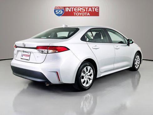 Certified 2025 Toyota Corolla LE FWD image 7