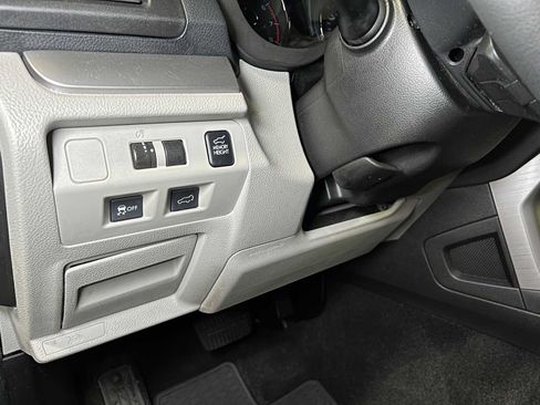 Used 2015 Subaru Forester 2.5i Touring w/ Eyesight & Navigation System AWD/4WD image 28