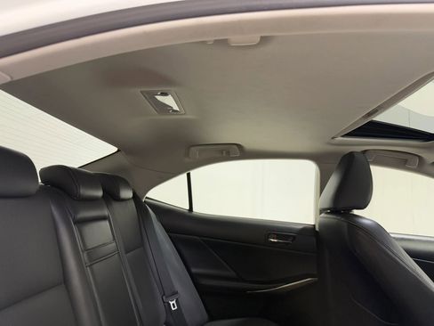 Used 2015 Lexus IS 250 image 29