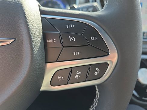 New 2026 Chrysler Pacifica Select image 20
