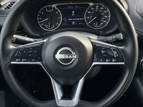 Used 2024 Nissan Sentra SV FWD image 13