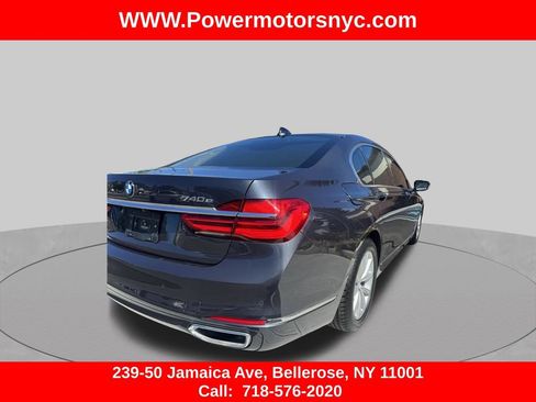 Used 2019 BMW 740e xDrive w/ Executive Package AWD/4WD image 10