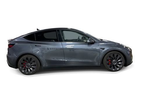 Certified 2023 Tesla Model Y Performance AWD/4WD image 7