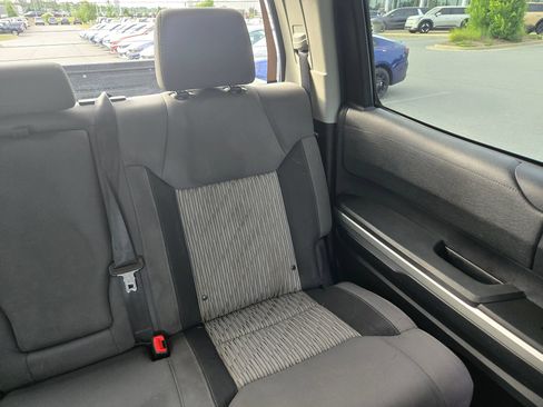 Used 2016 Toyota Tundra SR5 w/ SR5 Upgrade Package RWD image 14