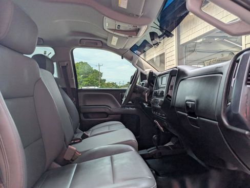Used 2017 Chevrolet Silverado 2500 W/T AWD/4WD image 19