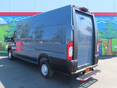 Used 2024 RAM ProMaster 3500 FWD image 5
