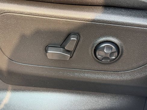 Used 2021 RAM 1500 Big Horn AWD/4WD image 14