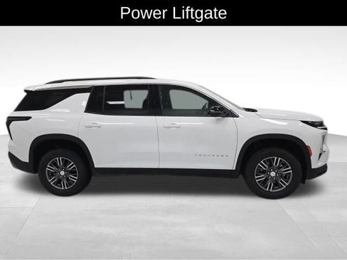 New 2026 Chevrolet Traverse LT w/ Driver Confidence Package image 7