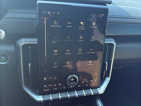 Used 2025 GMC Acadia Elevation image 18