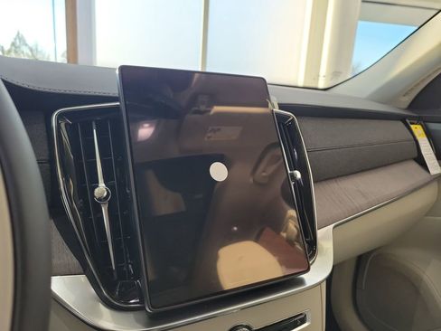 New 2026 Volvo XC90 T8 Ultra w/ Protection Package Premier AWD/4WD image 27