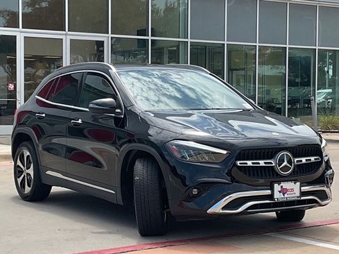 Used 2025 Mercedes-Benz GLA 250 image 3