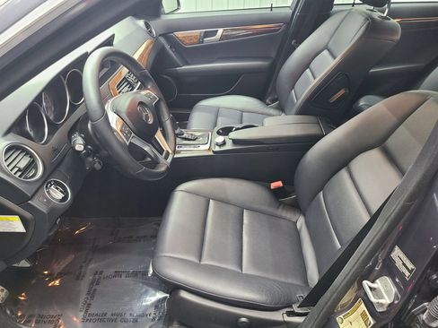 Used 2013 Mercedes-Benz C 300 4MATIC Sedan image 23