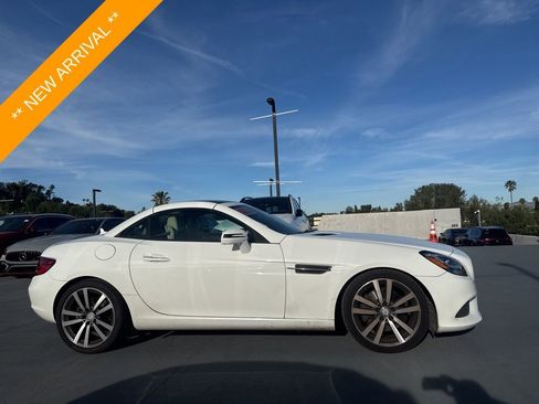Certified 2017 Mercedes-Benz SLC 300 image 4