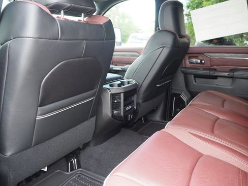 New 2025 RAM 2500 Limited image 22