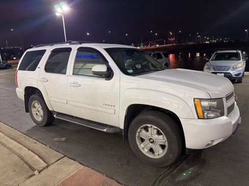 Used 2012 Chevrolet Tahoe LT w/ Suspension Package, Off-Road image 3