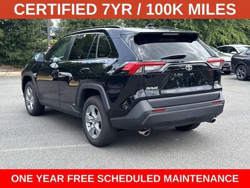 Used 2025 Toyota RAV4 XLE AWD/4WD image 4