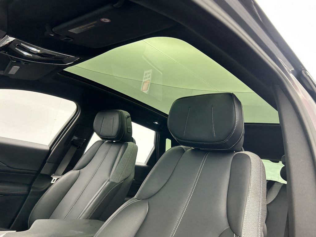 Used 2024 Cadillac Lyriq Tech RWD image 59