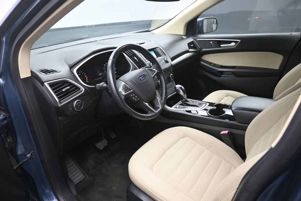 Used 2018 Ford Edge SEL FWD image 19
