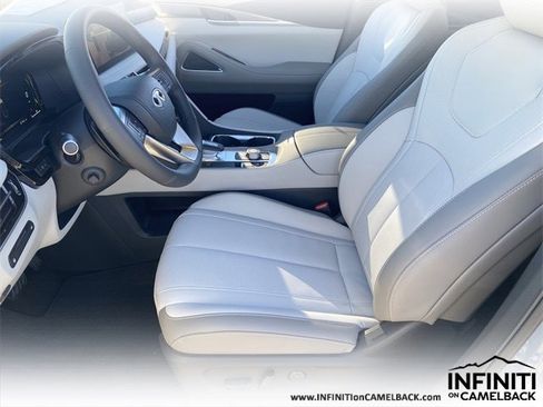 New 2026 INFINITI QX60 Luxe image 19