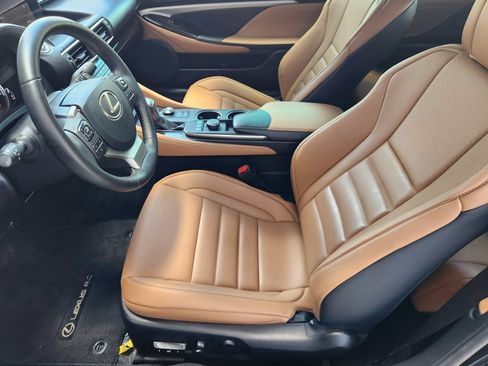 Used 2017 Lexus RC 200t w/ Accessory Package 2 RWD image 12