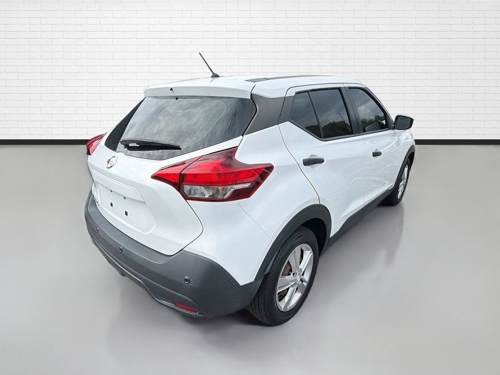Used 2020 Nissan Kicks S FWD image 8