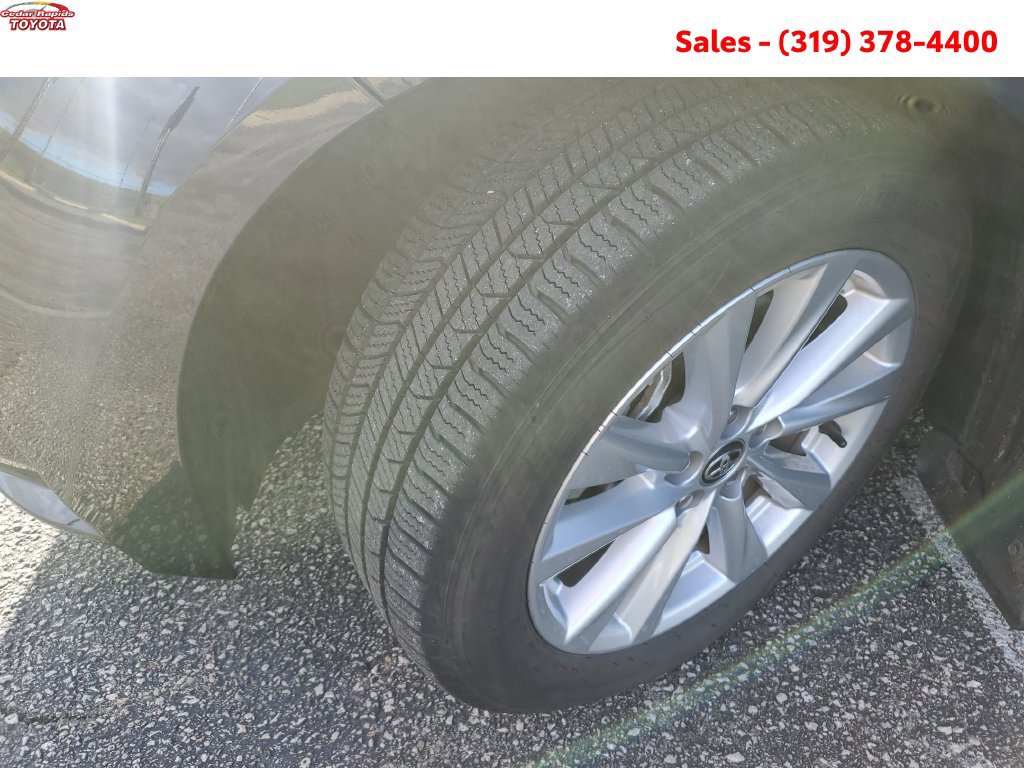 Certified 2024 Toyota Corolla LE w/ LE Convenience Package FWD image 18